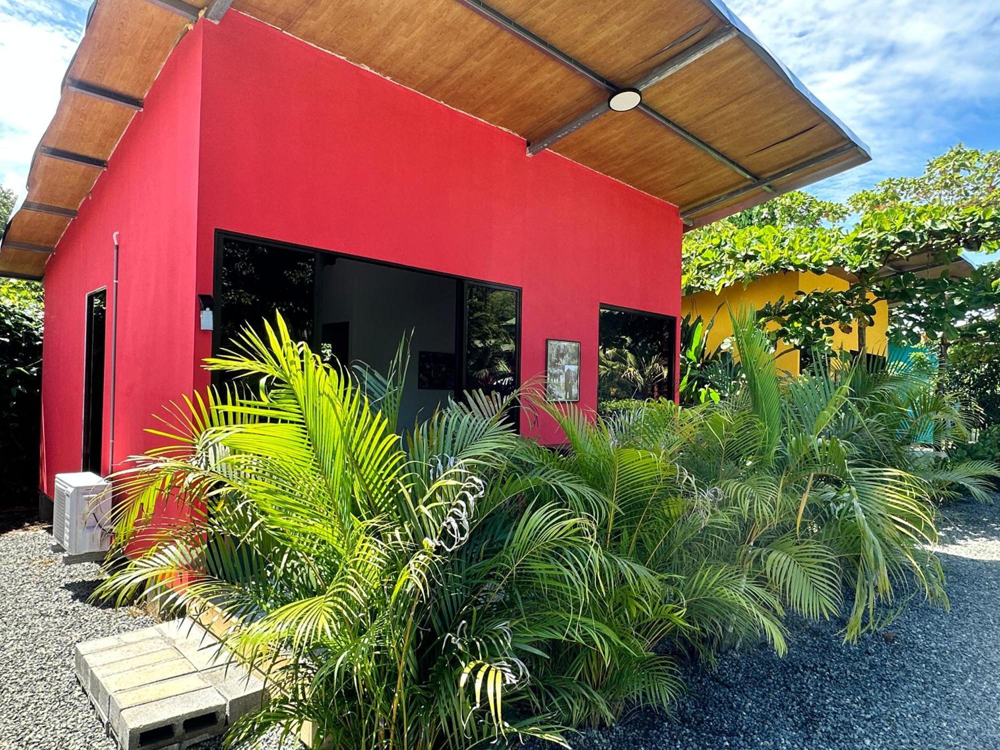 Uvita Oasis Retreat With Villa Cabins And Apartment Exteriör bild