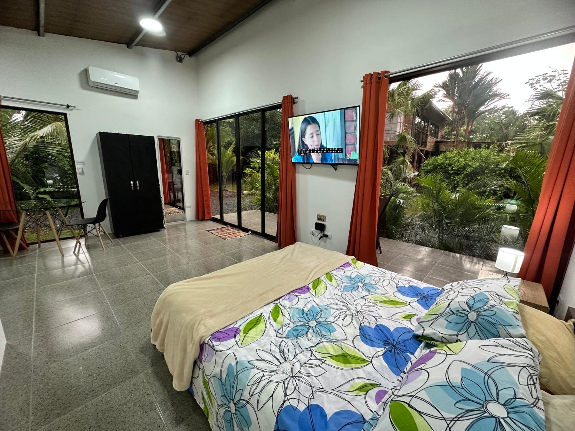 Uvita Oasis Retreat With Villa Cabins And Apartment Exteriör bild